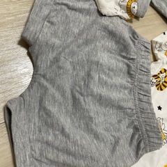 ベビー服 🦁柄の画像