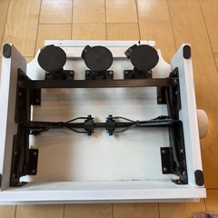 ピアノ足台　補助ペダル　白色の画像