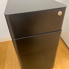 スチール キャビネット キャスター付き鍵付き