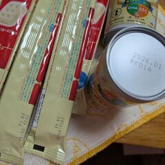 新品！ほほえみらくらくキューブスティック10本＆液体ミルク2缶の画像