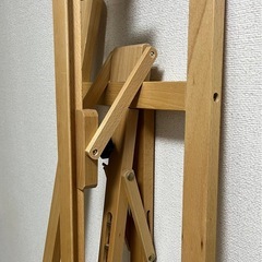 イーゼルの画像