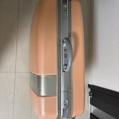 courreges　キャリーケースの画像
