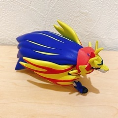 【ポケモン】ザマゼンタのフィギュアの画像