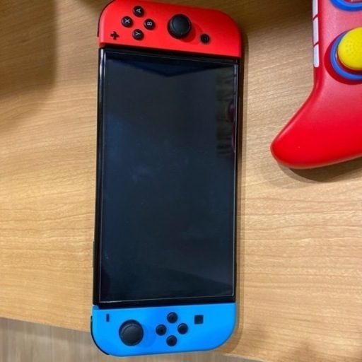任天堂　Nintendo Switch有機　本体　ゲーム機