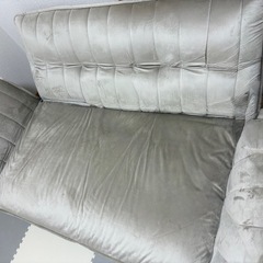 【値段交渉・値下げ交渉⭕️】カウチ ベロアソファの画像