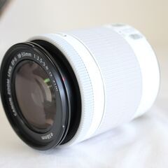 Canon Kiss X7 ホワイト 標準ズームセットの画像