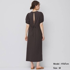 【GU】バックオープンワンピースの画像