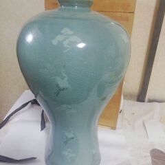 朝鮮 青磁 ツボ  31cm未使用の画像