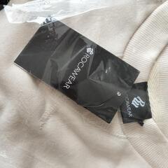 ♥️新品未使用♥️ロカウェア　トレーナー　ヒップホップ　ROCAWEAR　スウェット　ベージュ　サイズL　長袖　ユニセックス　ロゴ　シンプルの画像
