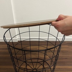 ニトリ　ワイヤーテーブルの画像