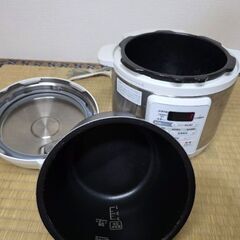 【美品】アイリスオーヤマ 電気圧力鍋 3L（PC-EMA3-W）の画像