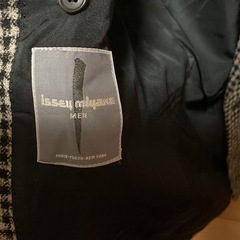 Issey Miyake イッセイミヤケ テーラードジャケット Mサイズの画像