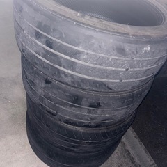 タイヤ215 45R 17