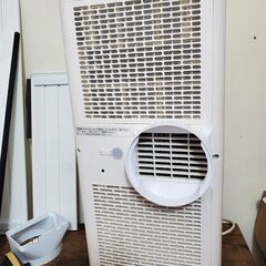 美品　2024年製　アイリスオーヤマ IPK-2304S ポータブルクーラー の画像