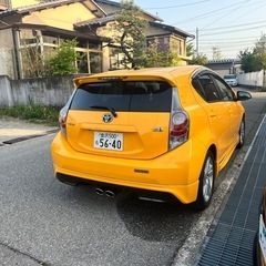 トヨタ アクア 車検 1年半以上あり！ カスタム多数の画像