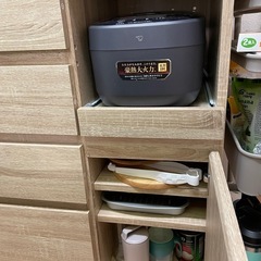 【dinos】食器棚の画像
