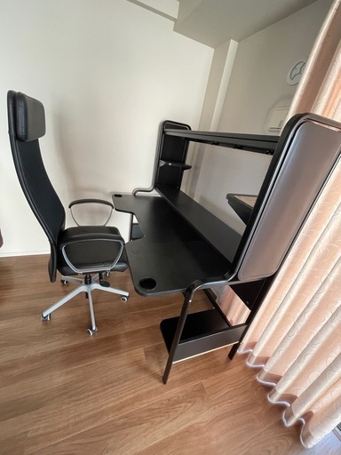 ゲーミングデスク & ハイバックチェア