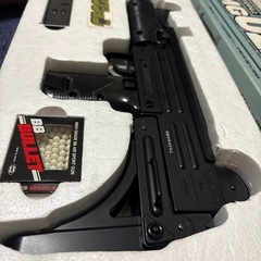 エアガン 絶版希少美品UZI ポンプアクション　10禁の画像