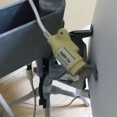 マスプロ　BS・CSアンテナ(反射板53x46cm)　4脚、フラットケーブルつきの画像