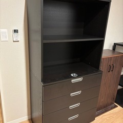 IKEA 鍵付きキャビネット
の画像