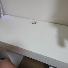 デスクの画像