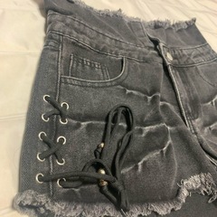 ダークデニム レースアップ ショートパンツの画像