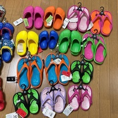 【新品】まとめ買いがお得　クロックス　13〜20cm　kidsの画像