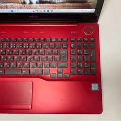 富士通/i7/SSD512GB/8GB/Office付/赤/美品/タッチ対応の画像
