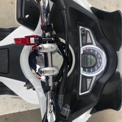 【完全整備済み‼️】ホンダ pcx jf56 タイヤ前後交換済 リアボックス付の画像