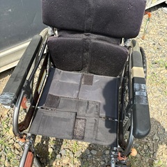 アクトモア　高級車椅子  ノーパンクタイヤの画像