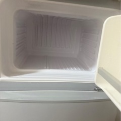 【ジャンク】パーソナル冷蔵庫の画像