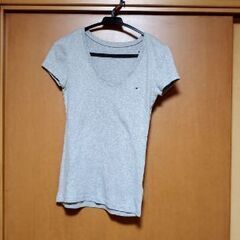 TOMMY　Tシャツ[XS]とGYDAノースリーブワンピース[F]の画像