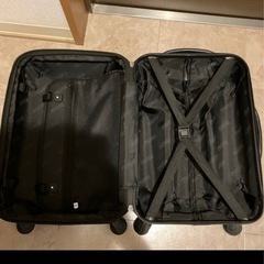 全て激安💖🩷キャリーケースの画像