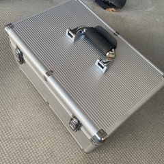 ケース、キックボード、工具、他の画像