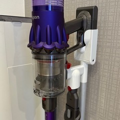 【ダイソン】コードレス掃除機フルセット(定価7.9万円)の画像