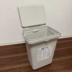 【あげます】IKEA ふた付きゴミ箱【美品】の画像