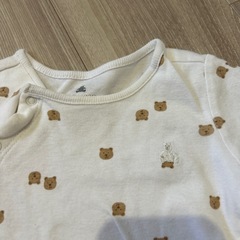 GAP くまさん柄　白　ベビーロンパースの画像
