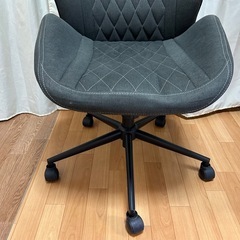 美品　ゲーミングチェア　ロッキングチェア（高さ調整・幅広座面・身体を包み込む座)の画像