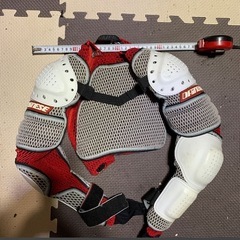 ダイネーゼ　DAINESE キッズ用　プロテクターの画像