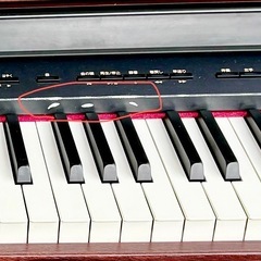 Roland アップライト電子ピアノ 88鍵 ブラウンの画像