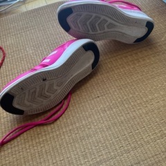 new balance 22 ピンク　ランニングシューズの画像