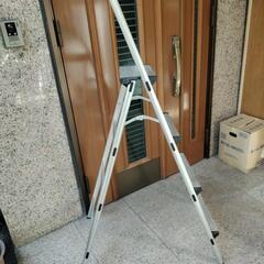 美品  脚立の画像