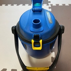 サーモスの2リットル水筒の画像