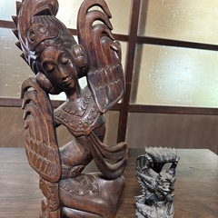 木彫り　置物　２個の画像