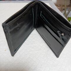 お勧めでお買い得商品ですブランド財布!!ck.calvin.klciｎカルバン・クラインとＬｅＶlSの二つ折り財布2点です!の画像