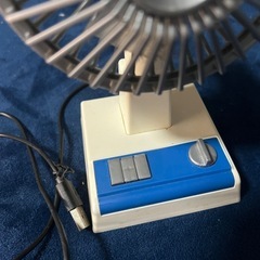 ダイソー★昭和レトロミニ扇風機の画像