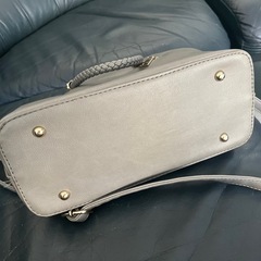 グレー　ショルダーバック　美品の画像