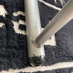 差し上げます。ガラステーブルの画像