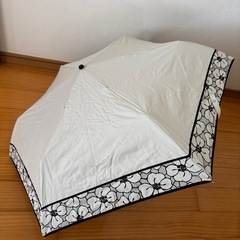晴雨兼用　日傘　UVカット　遮光遮熱　軽量の画像