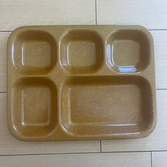 【レトロ感あり】5仕切りのランチトレーの画像